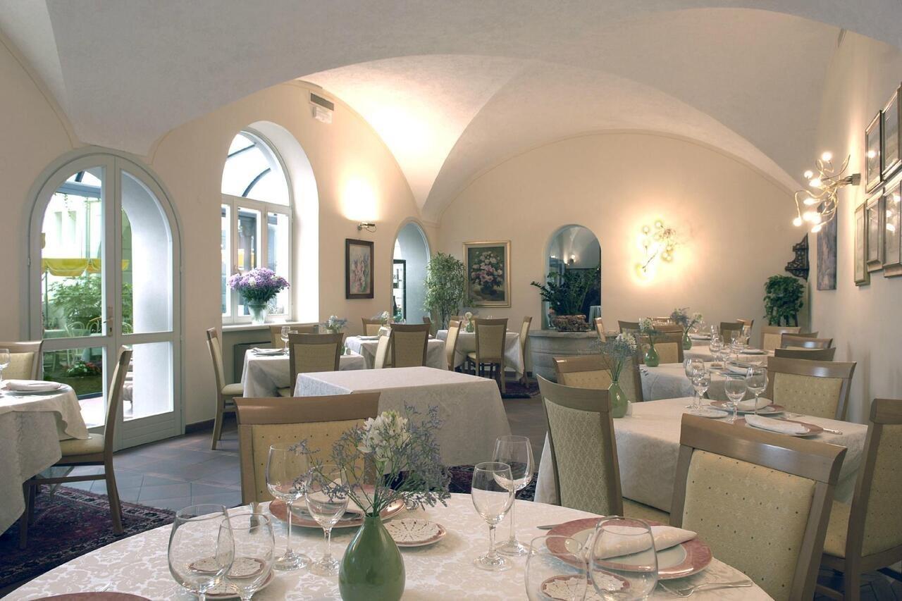 Albergo Della Torre Dal 1891 Trescore Balneario Exteriör bild